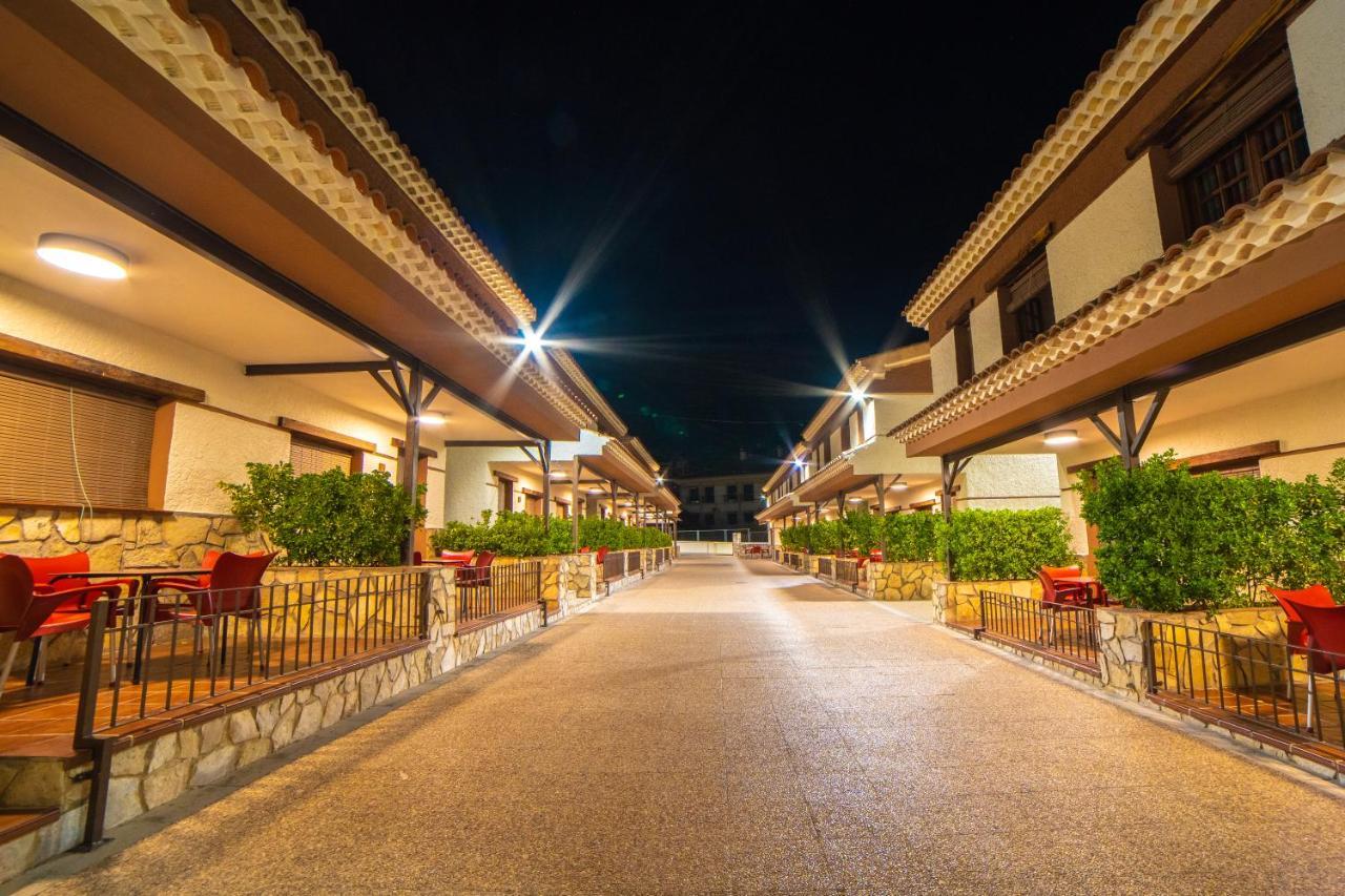 Casas Rurales Los Olivos Alcala del Jucar Esterno foto